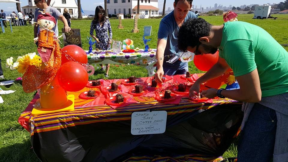 A full table transformation, right down to the balloons.